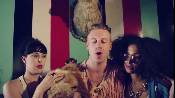 MACKLEMORE & RYAN LEWIS - THRIFT SHOP FEAT. WANZ (OFFICIAL VIDEO)