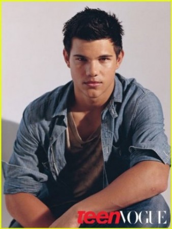 Taylor Lautner /  