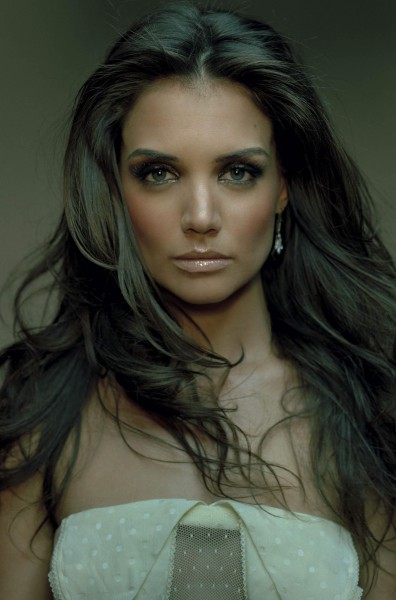   (Katie Holmes)