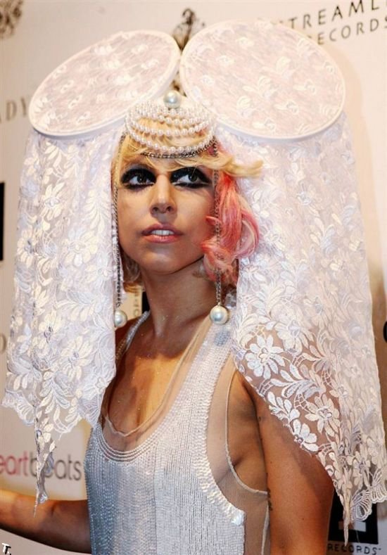 Lady Gaga -  ,  