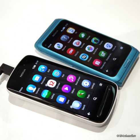 Nokia 808 PureView  MWC2012: 41- 