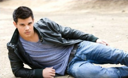 Taylor Lautner /  