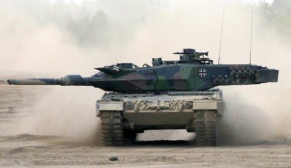  Leopard 2.   