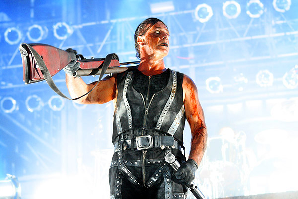  Rammstein  .