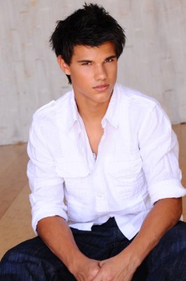 Taylor Lautner /  