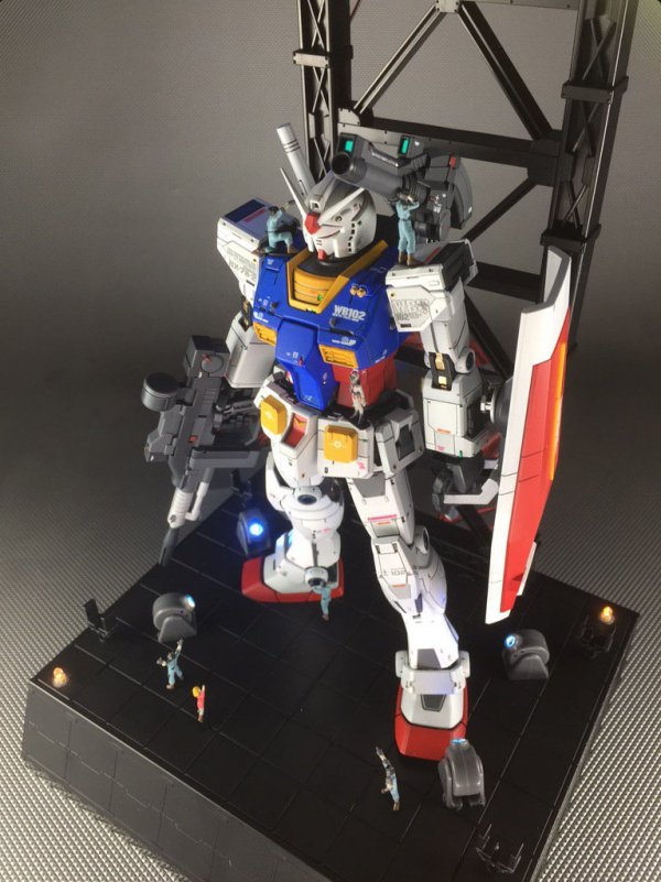   . GUNDAM . 13