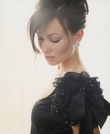   (Olivia Wilde)