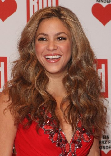 Shakira (,    )