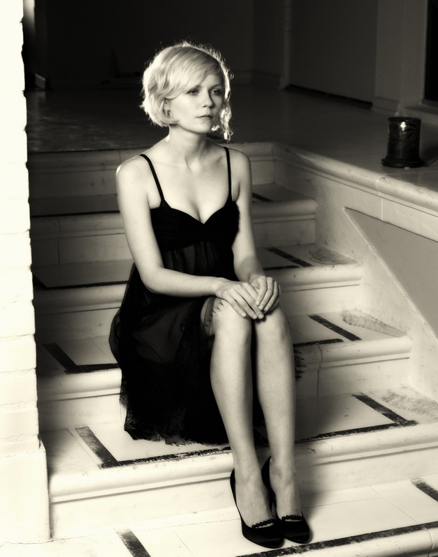 Kirsten Dunst by Kevin Lynch