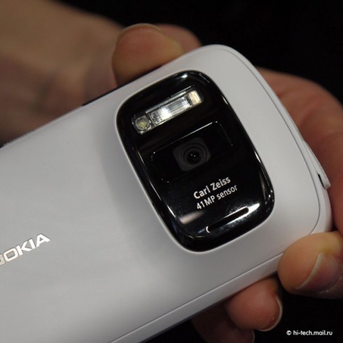 Nokia 808 PureView  MWC2012: 41- 