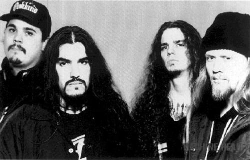 MACHINE HEAD