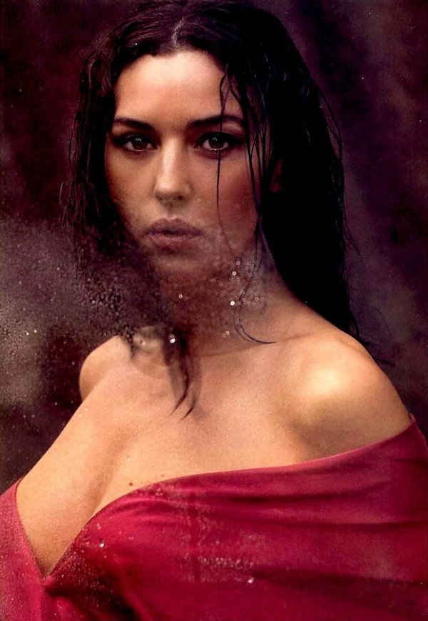   (Monica Bellucci)