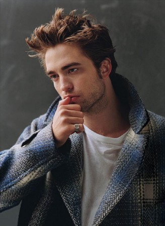   (Robert Pattinson)