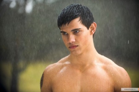 Taylor Lautner /  