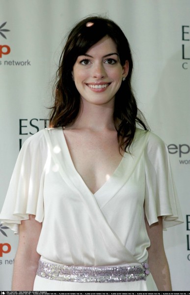   (Anne Hathaway)