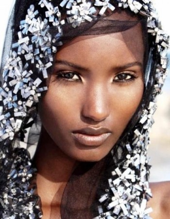 Fatima Siad   "- -"  Tyra Banks.