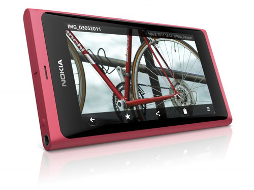     Nokia N9:    MeeGo