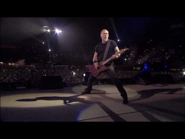 Metallica - Enter Sandman (Live in Mexico City)