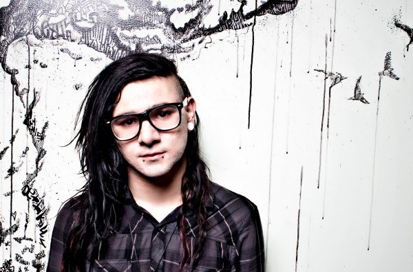 Skrillex, The Doors  Breakn' A Sweat (Original Mix)