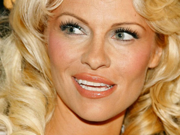 Pamela Anderson (120)