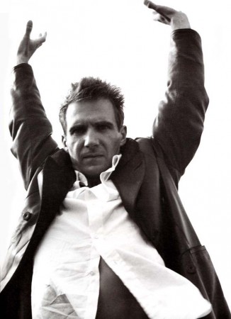    (Ralph Fiennes)