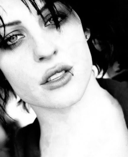 Brody Dalle   The Distillers!