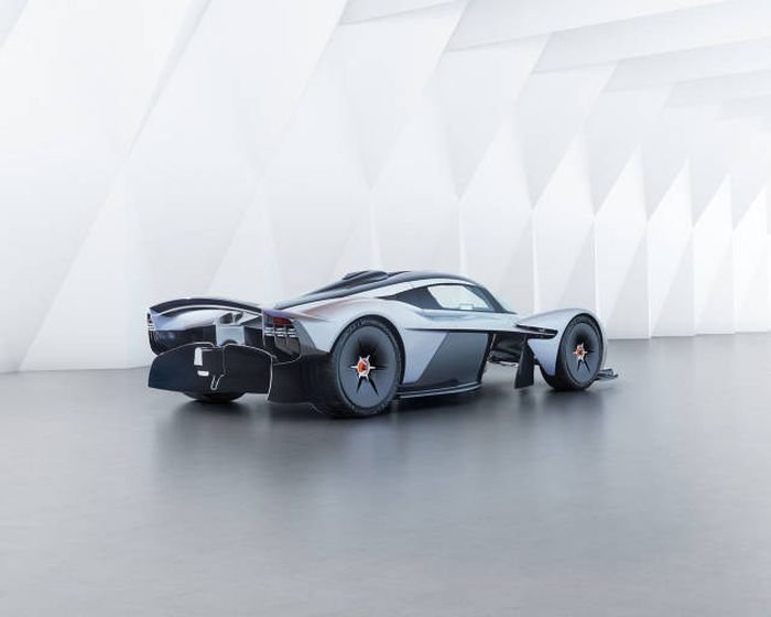 Aston Martin     Valkyrie