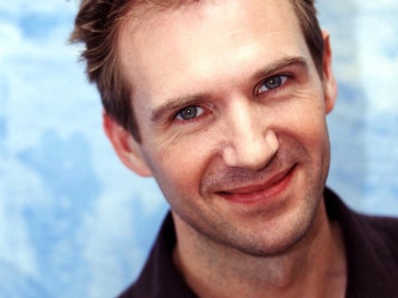    (Ralph Fiennes)